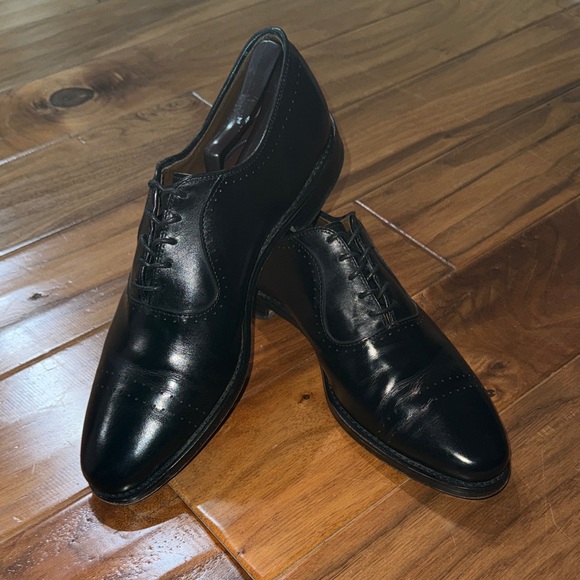 Allen Edmonds Other - Elegant Black Allen Edmonds Vernon Men's Oxford Shoes